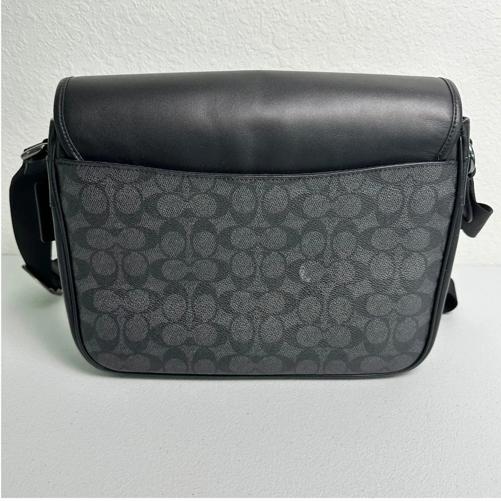 Coach league messenger